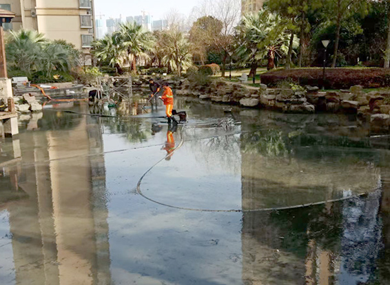蛟河景观池淤泥清理